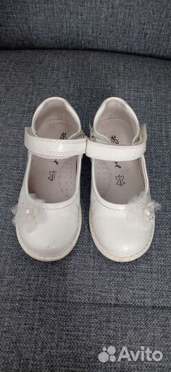 Туфли для девочки 26 размер белые