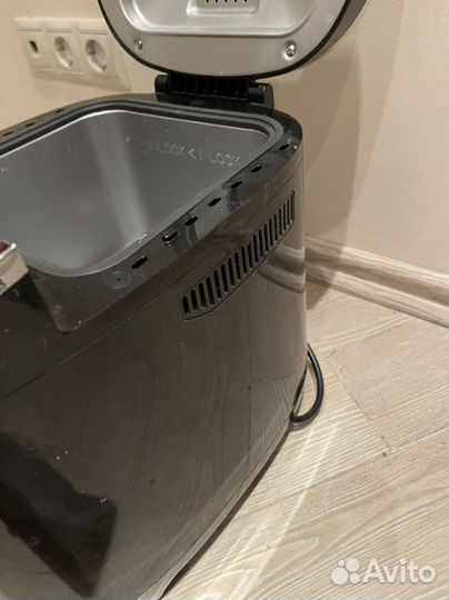 Хлебопечка Midea