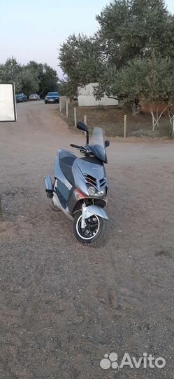 Продам Aprilia leonardo 250