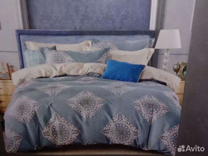 Постельное белье Семейное с двумя пододеяльниками