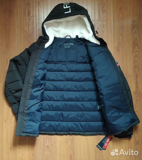 Пуховик новый, оригинальный