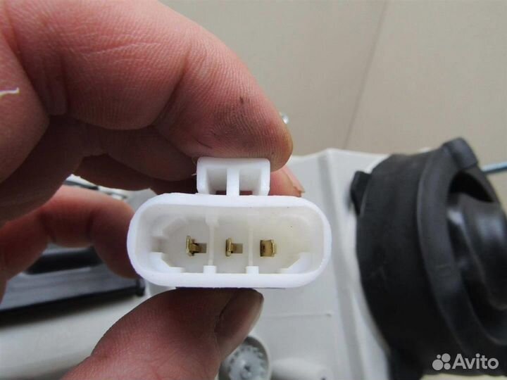 Фара правая Nissan Primera P10E 1990-1996