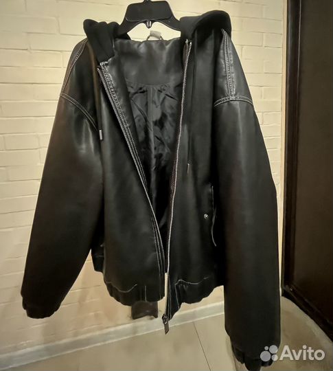 Кожаная курта Balenciaga tipe