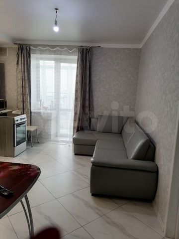 2-к. квартира, 58 м², 4/12 эт.