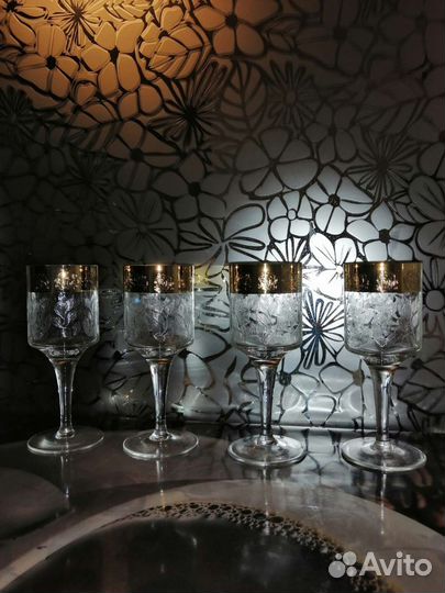 Фужеры хрустальные в золоте