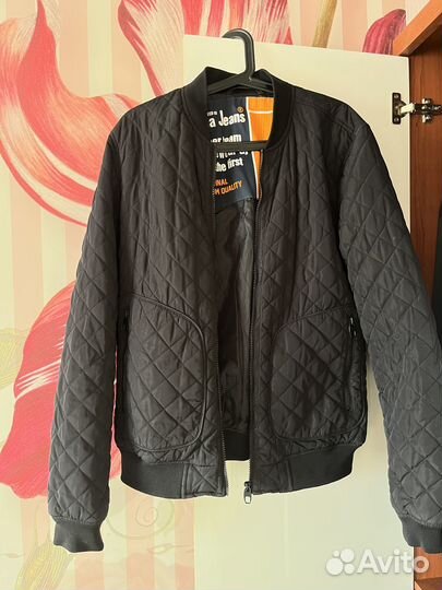 Бомбер стеганый