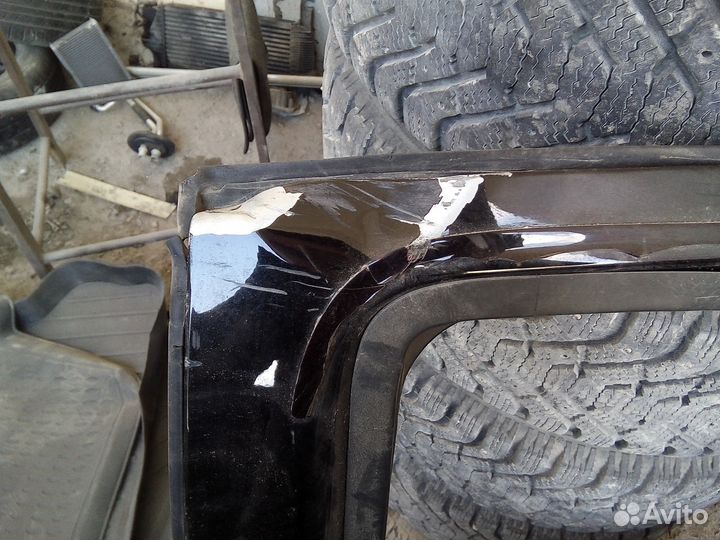 Дверь задняя левая Ниссан Навара