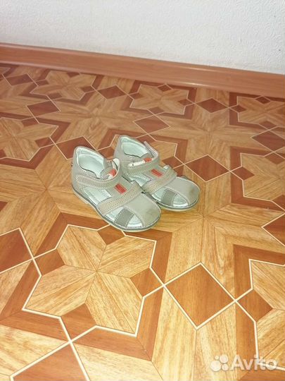 Сандали детские