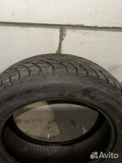 Nokian Tyres Hakkapeliitta R2 215/55 R17 98R