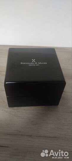 Женские ручные часы Bernhard H.Mayer LA vida