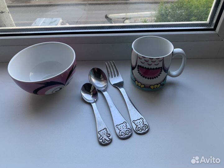 Комплект посуды со столовыми приборами детский