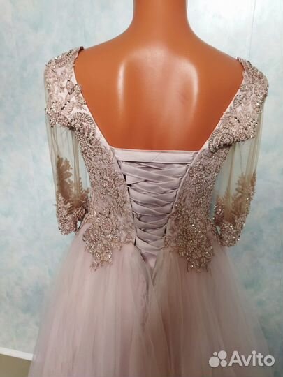 Вечернее платье