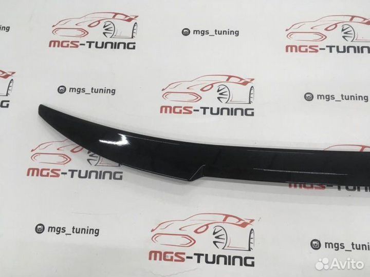 Спойлер черный M4 Style BMW 5 G30 (Тайвань)