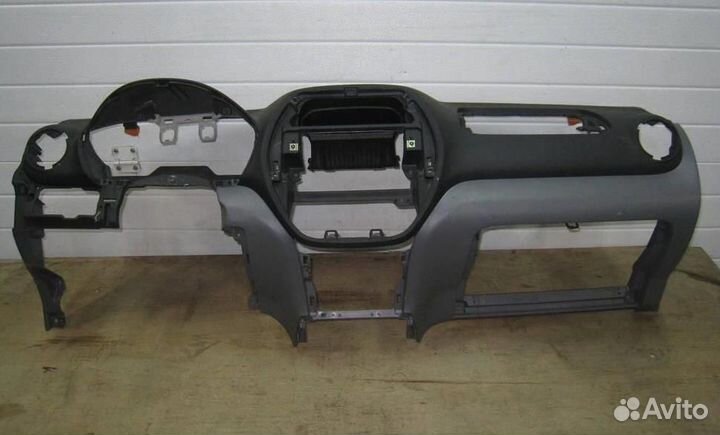 Торпедо Toyota RAV4 A2 2003