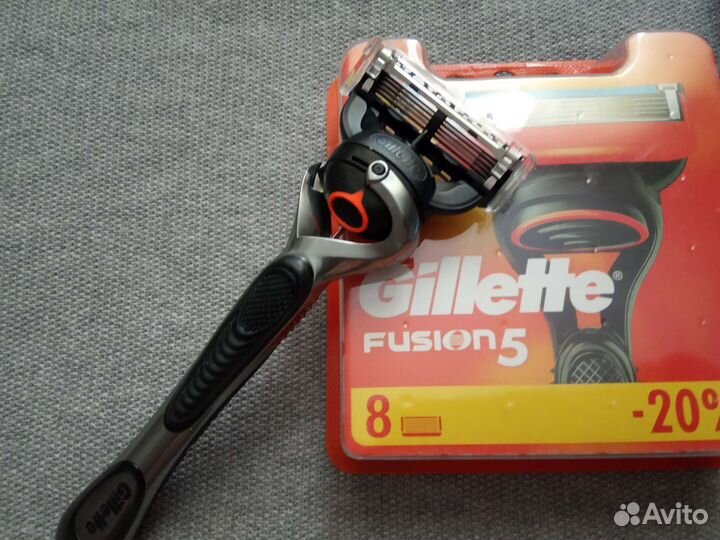 Бритвенный комплект Gillette Fusion