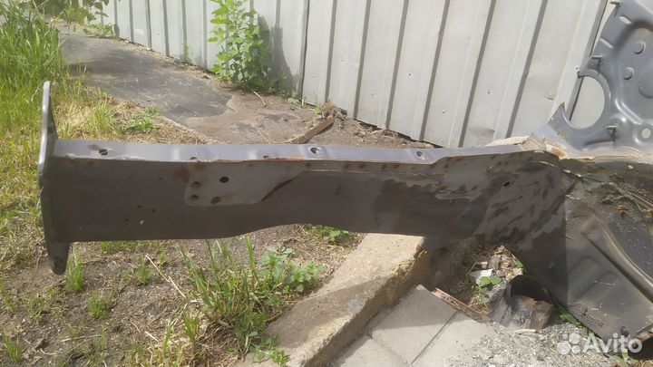 Лонжерон передний туксон3