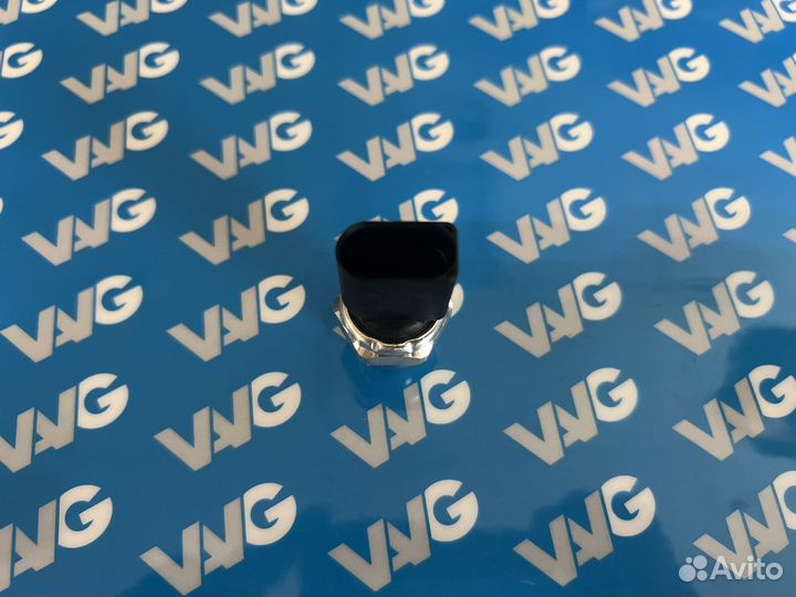 Датчик хладагента Skoda Volkswagen Audi