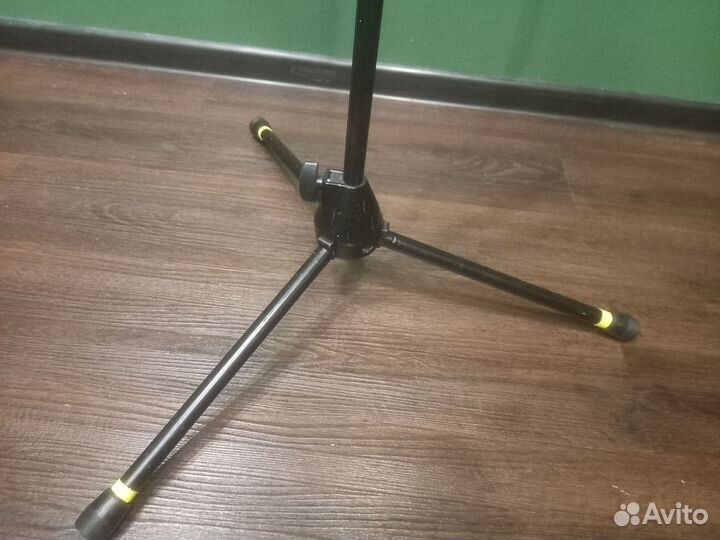 Микрофонная стойка