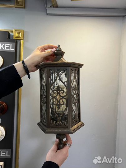 Уличный фонарь