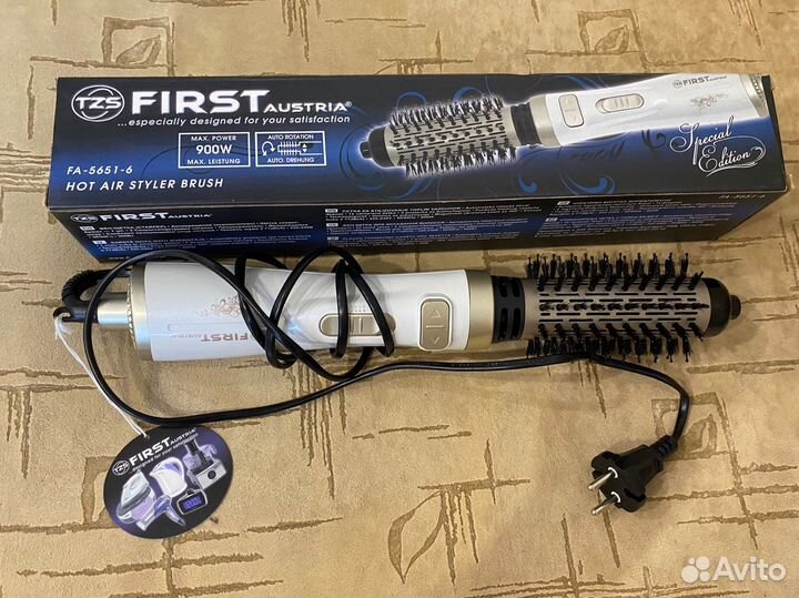 Фен щетка First