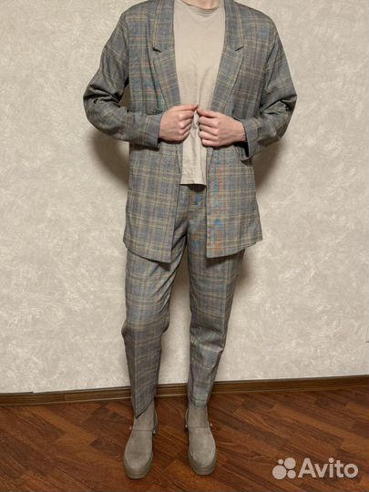 Брючный костюм женский