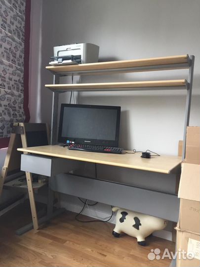 Письменный стол IKEA