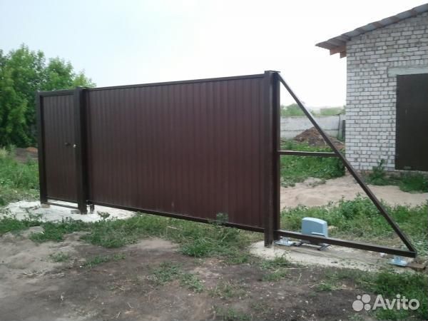 Откатные ворота с калиткой