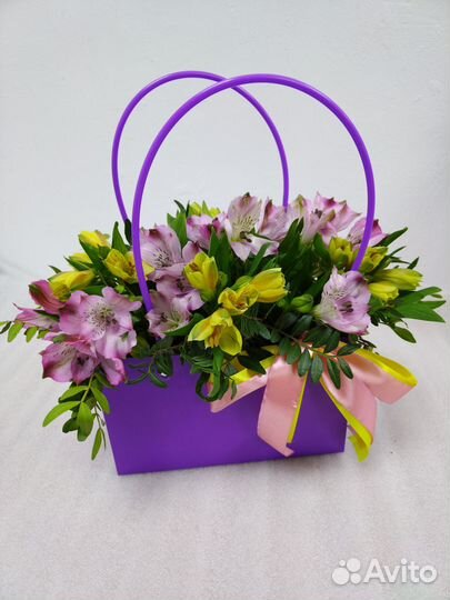 Доставка цветов и букетов