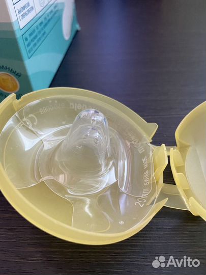 Накладки на грудь с вкладышами для грудей