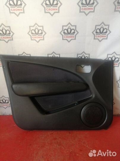 Облицовка двери передняя левая Mitsubishi Airtrek