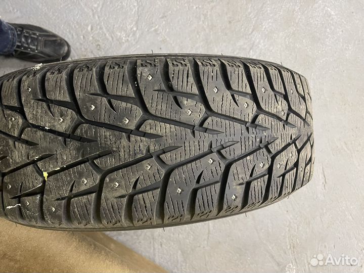 Yokohama Advan A022 215/55 R17 98T