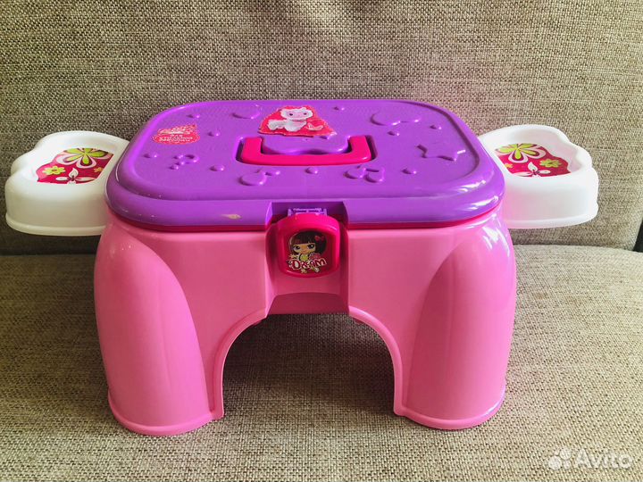 Туалетный столик игрушечный