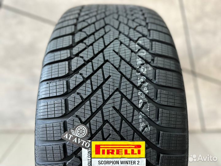 Pirelli Scorpion Winter 2 285/40 R22 110V