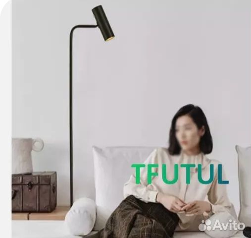 Напольный светильник новый