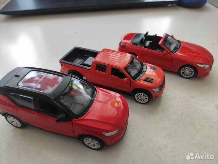 Машинки металлические пакетом