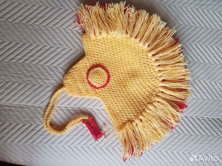 Шапка ирокез вязаная