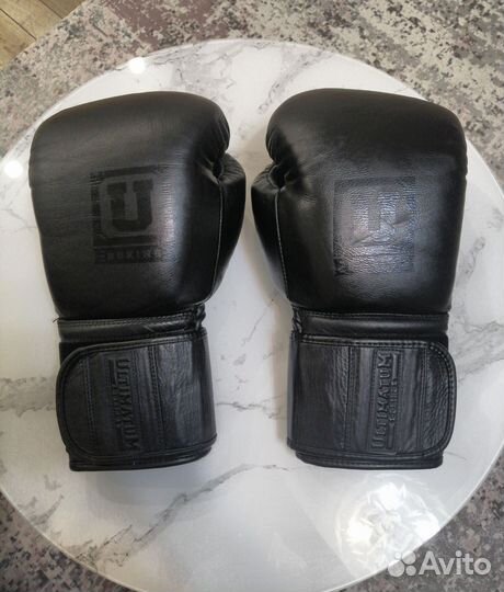 Боксерские перчатки Ultimatum Boxing 14 oz кожа