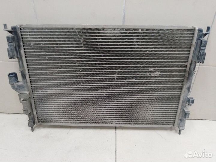 Радиатор системы охлаждения Renault Logan
