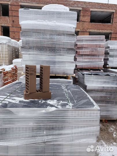 Кирпич коричневый М150