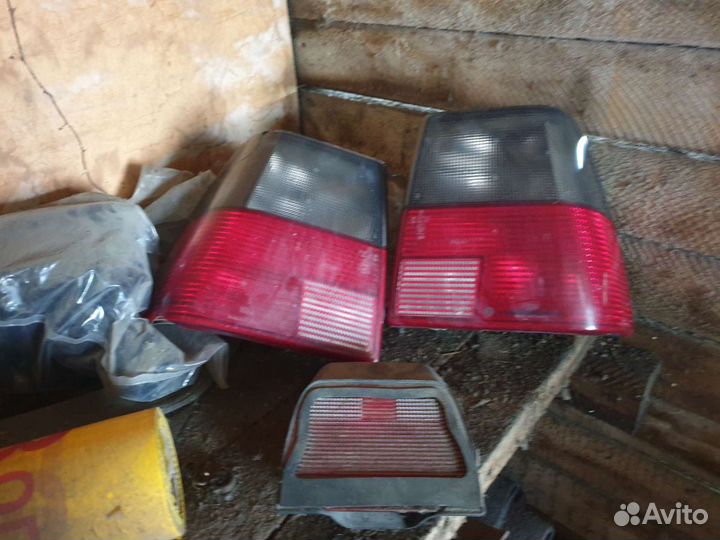 Задние фонари на Saab 9000 CD