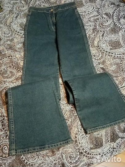 Джинсы