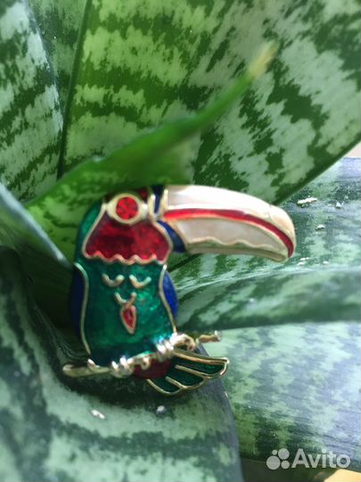 Винтажная брошь