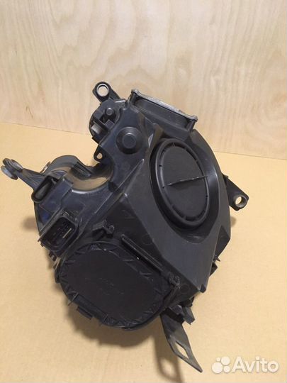 Фара Mini Cooper R55, R56, R57 ксенон, левая б/у