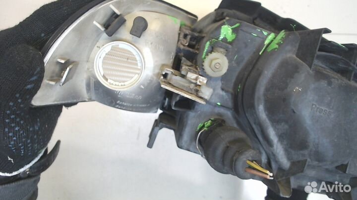 Фара (передняя) Audi A4 (B5), 1997