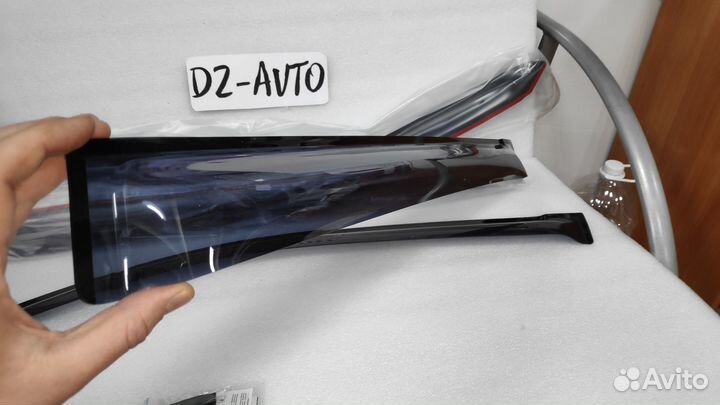 Ветровики на окна темные Land Cruiser 200