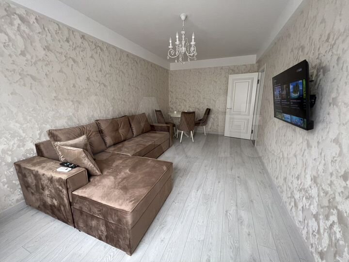 2-к. квартира, 78 м², 4/10 эт.