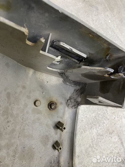 Клык бампера Pajero 2