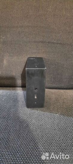 Портативная колонка jbl