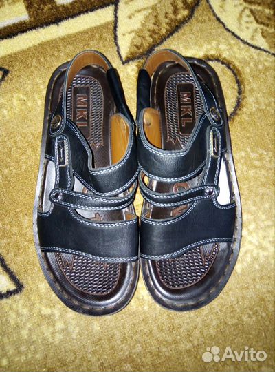 Сандали детские новые