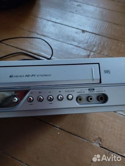 LG Видеомагнитофон c DVD
